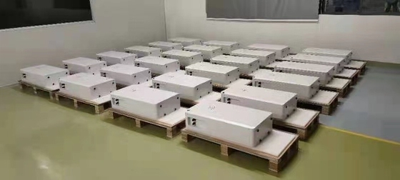 Batería solar 200Ah 48V 5000W IP31 del ciclo profundo del litio de la pared Lifepo4 del poder